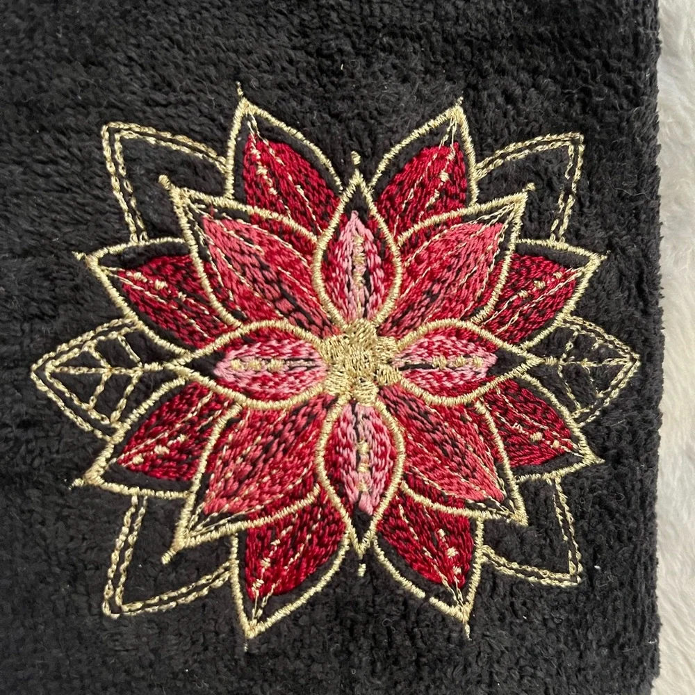 Handcrafted embroidered 100% cotton finger towels set